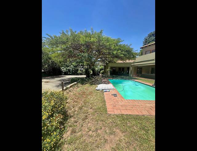 4 BEDROOM HOUSE FOR SALE IN COUNTRY LIFE PARK